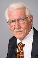 Prof. Dr. Friedrich E. Schnapp